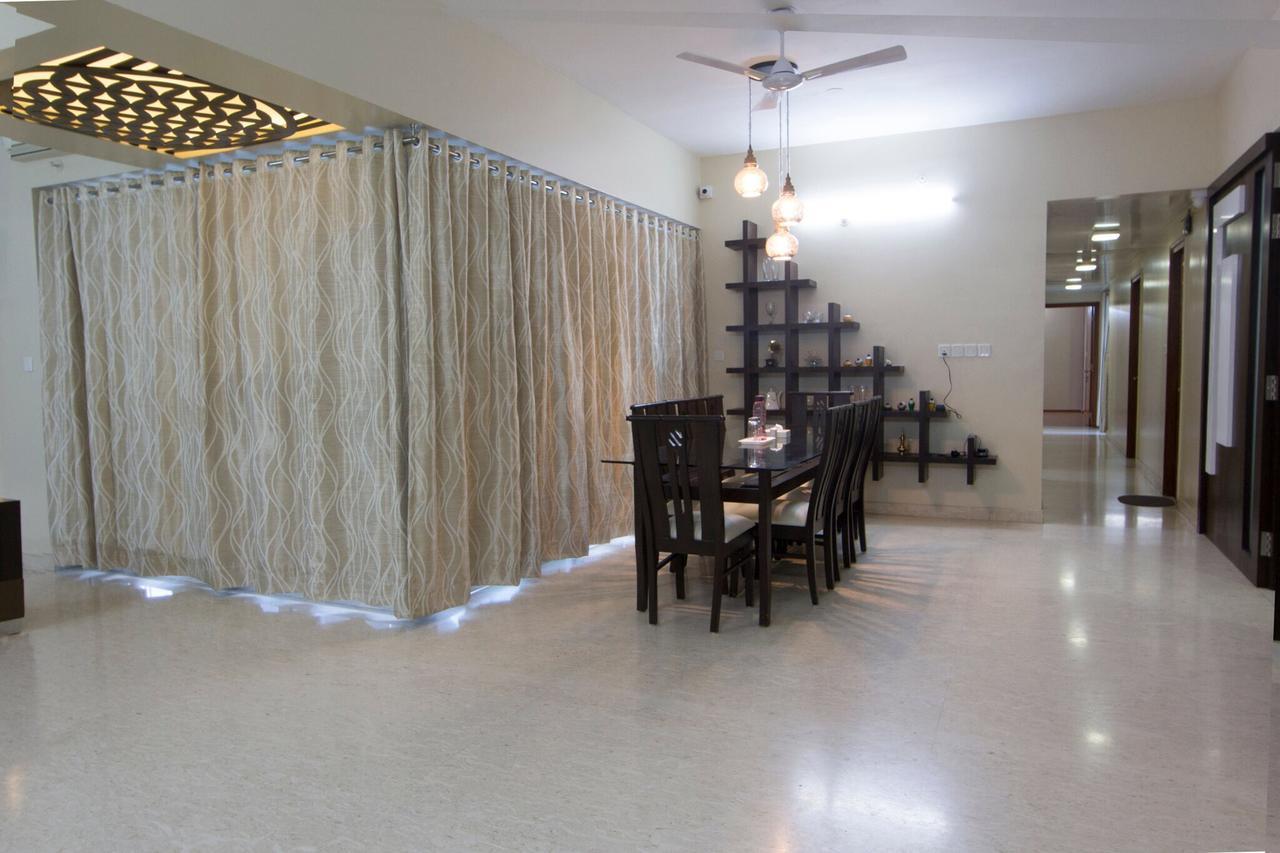Amanora Park Town Bed and Breakfast Poona Buitenkant foto