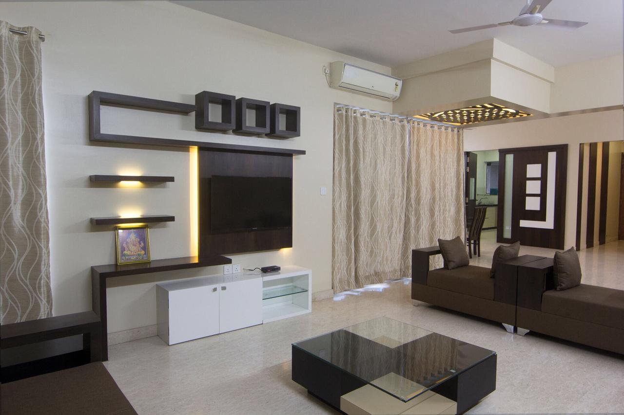 Amanora Park Town Bed and Breakfast Poona Buitenkant foto