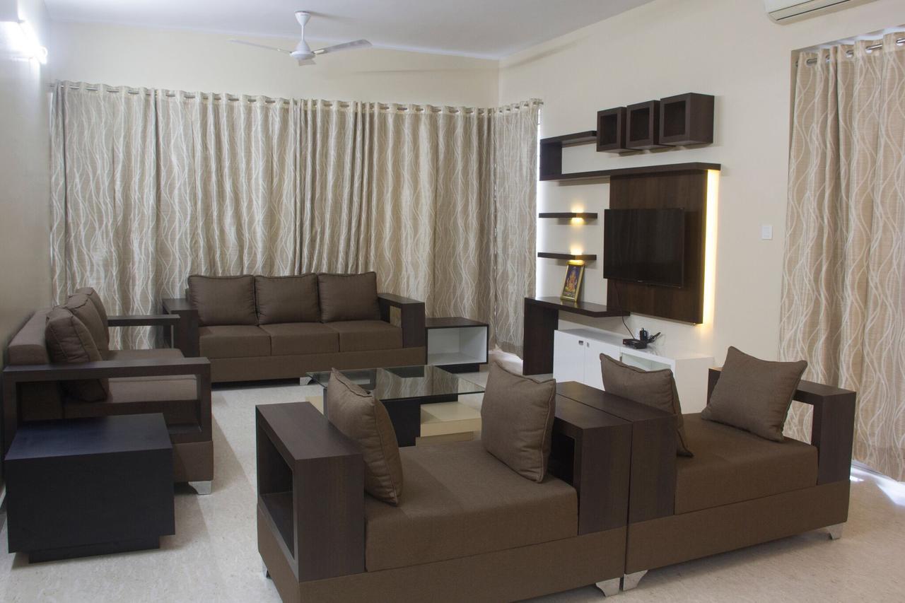 Amanora Park Town Bed and Breakfast Poona Buitenkant foto