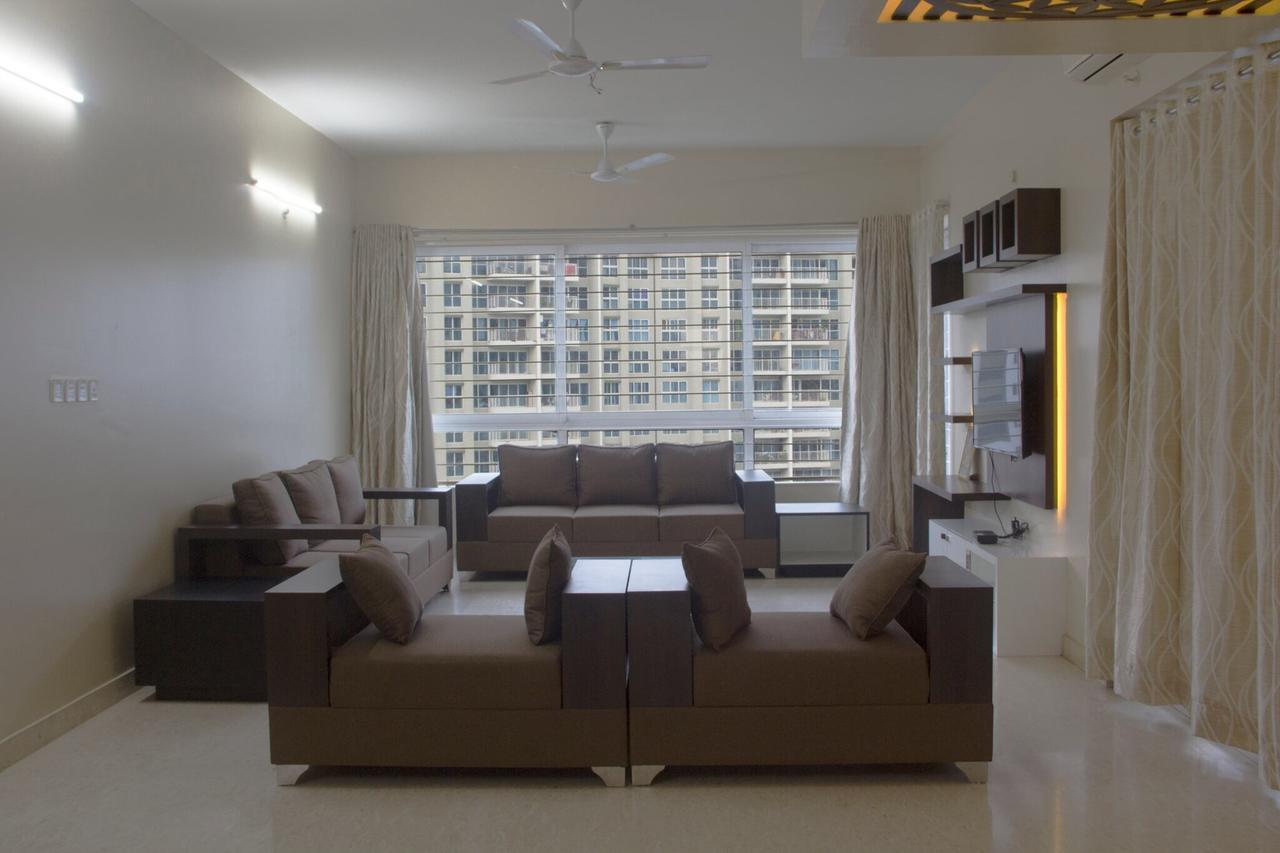 Amanora Park Town Bed and Breakfast Poona Buitenkant foto
